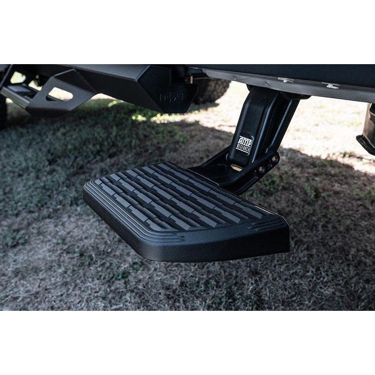 Amp Research BedStep2 - Side Bumper Step, 2001-2014 LB7/LLY/LBZ/LMM/LML - Image 7