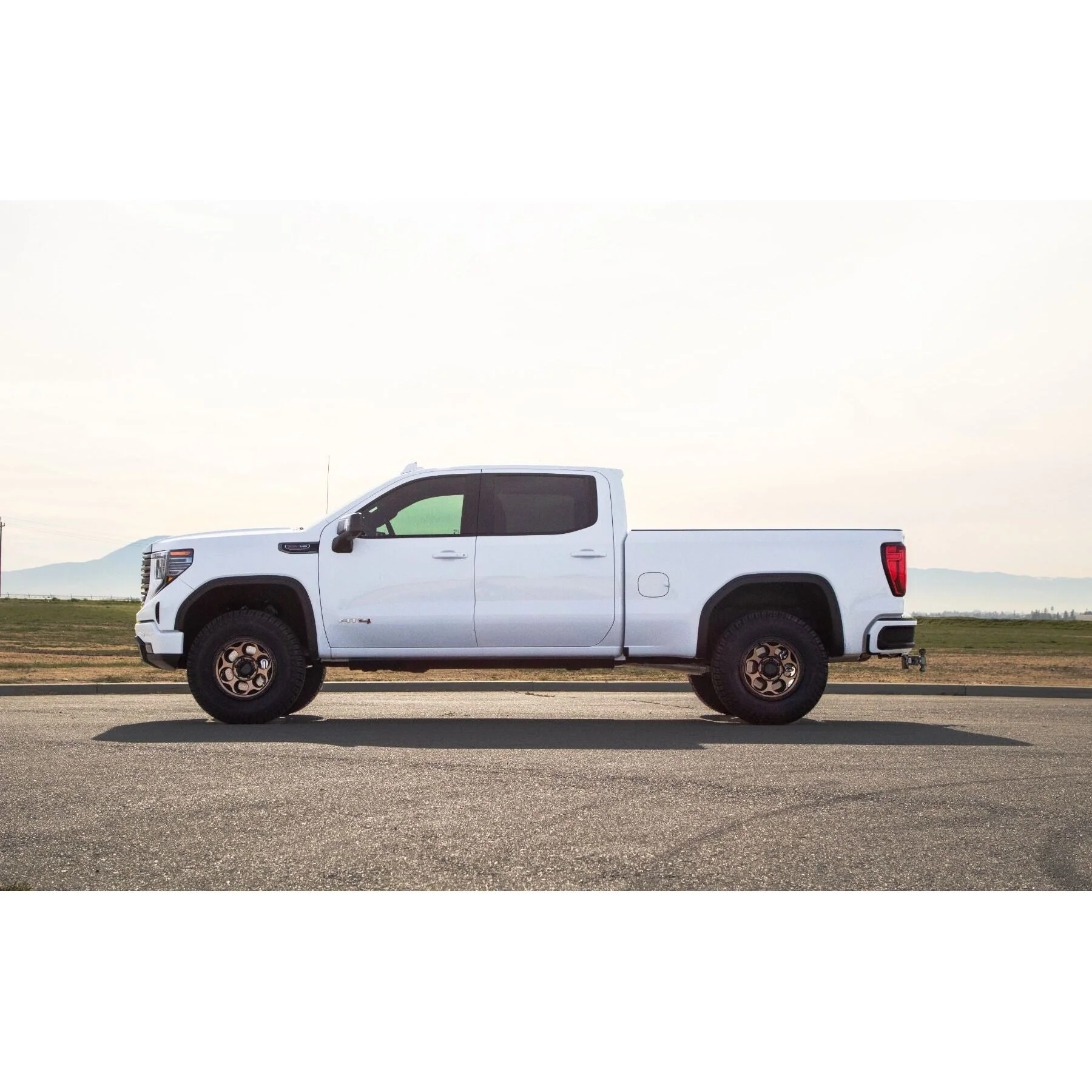 Cognito 1" Performance Leveling kit w/ Elka 2.0 IFP Shocks, 2023-2024 LZ0 - Image 3