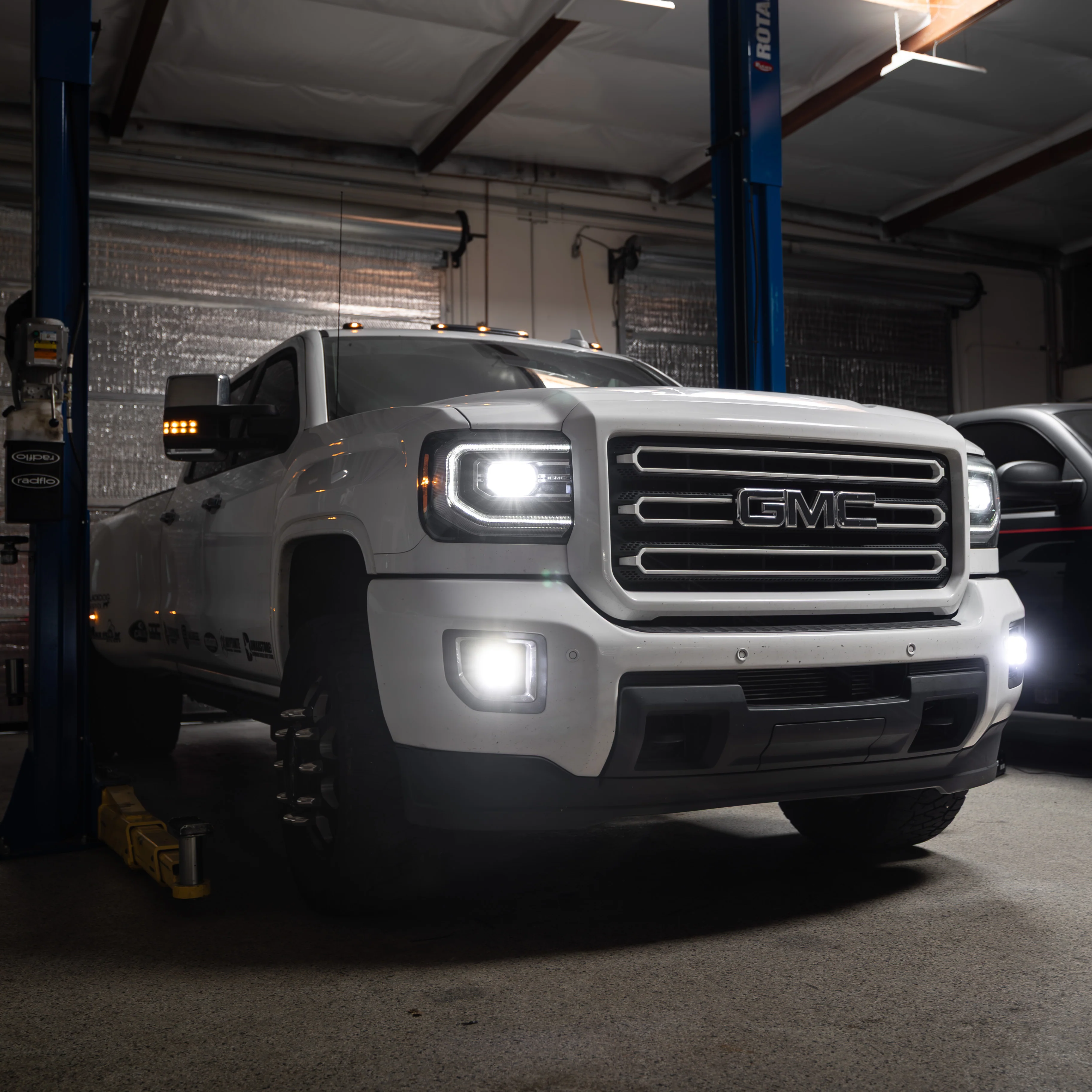 Diode Dynamics SS3 LED Fog Light Kit, 2015-2019 Sierra LML/L5P - Image 3