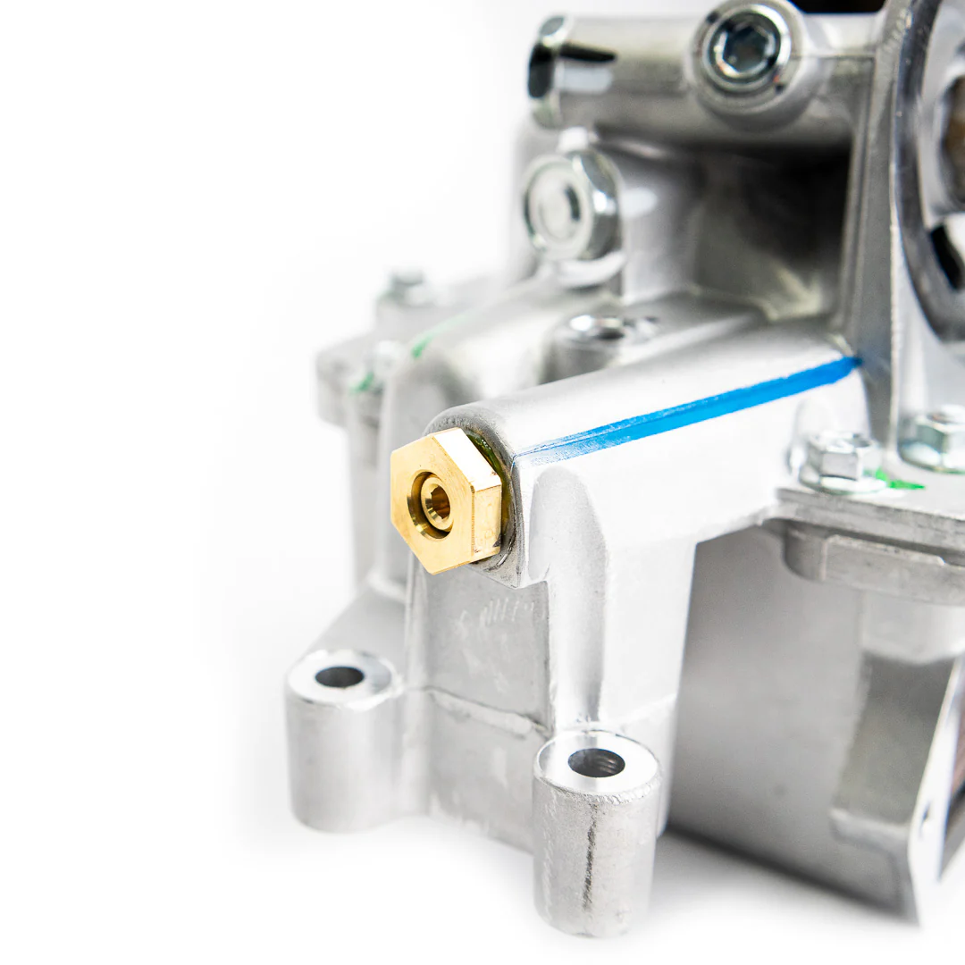 DmaxStore Performance Engine Oil Cooler Assembly, 2001-2019 LB7/LLY/LBZ/LMM/LML/L5P - Image 5