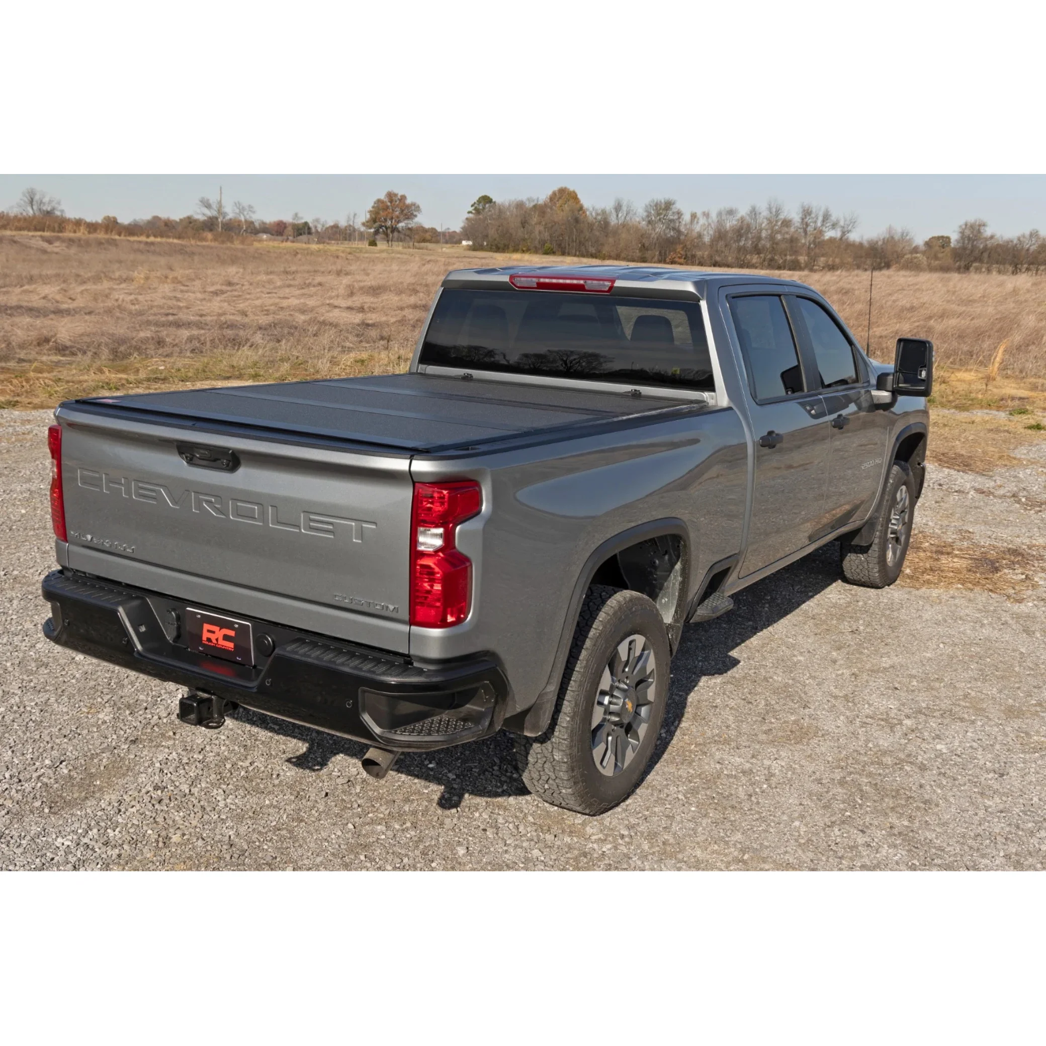 Rough Country Tri-Fold Flip Up 6'9" Bed Cover, 2020-2025 L5P - Image 5